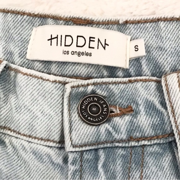 Hidden Small High Rise Women's Denim Shorts Distressed Light Wash HD4179M-LT - Picture 4 of 7
